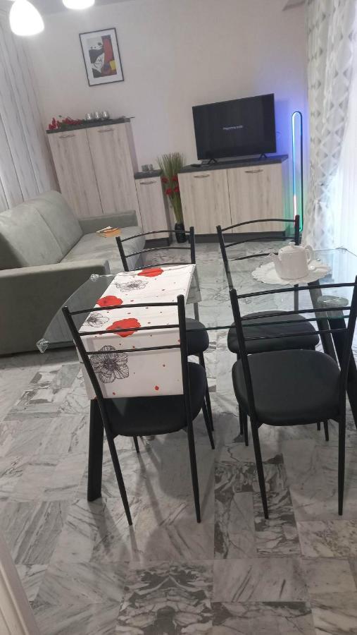 Apartamento Chez Bianca Les Coquelicots Les Lucioles Menton Exterior foto